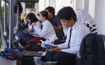 Jelang Wisuda 2018, Mahasiswa PENS Jalani Seminar Proyek Akhir