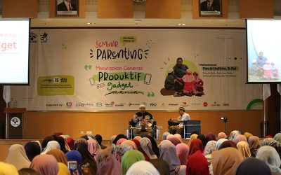 Seminar Parenting: Bekali Orang Tua Persiapan untuk Membesarkan Buah Hati