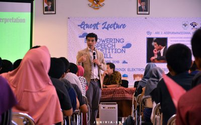 Kembali Gelar Guest Lecture and Coaching Clinic, PLCC Fokus Kembangkan Skill Bepidato