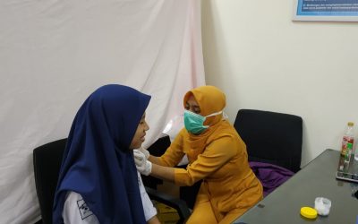 Cegah Wabah Difteri, Mahasiswa PENS Diimunisasi