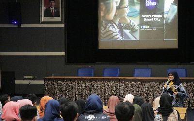 Seminar Smart City, Perkuat Mahasiswa PENS pada Implementasi IoT